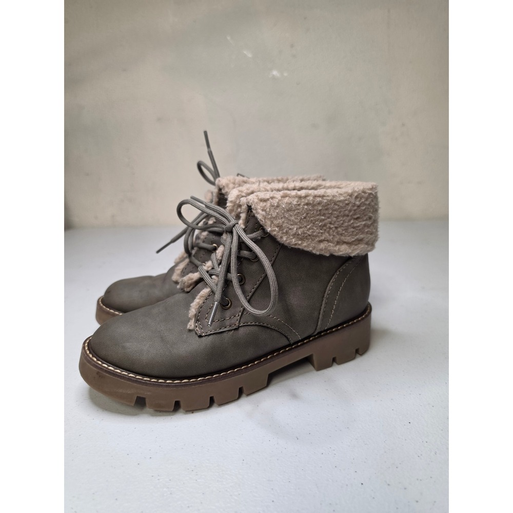 Sonoma Goods for Life Taupe Faux Shearling Lace Up Lug Sole Ankle Boots 6.5